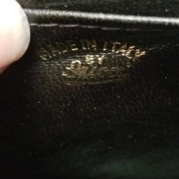 Rare Vintage Gucci Clutch - Picture 2 of 8